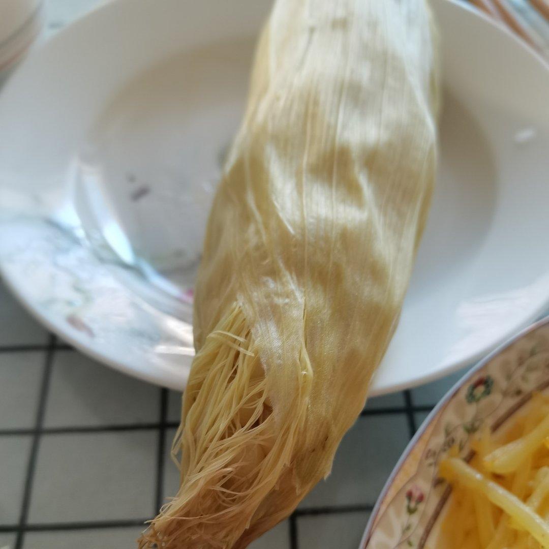 水煮冻玉米
