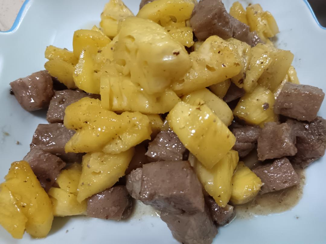特开胃牛肉炒菠萝