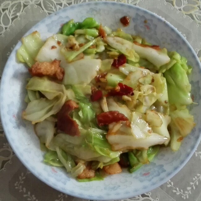 阿婆手撕包菜