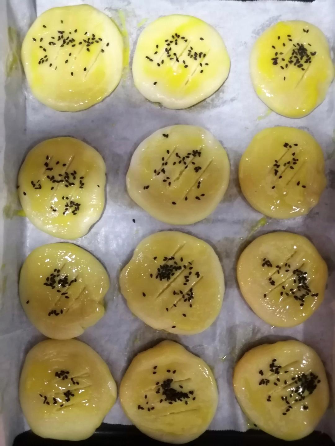 老婆饼，奶黄馅儿，普通面粉玉米油版，无需松弛，层层起酥易成功