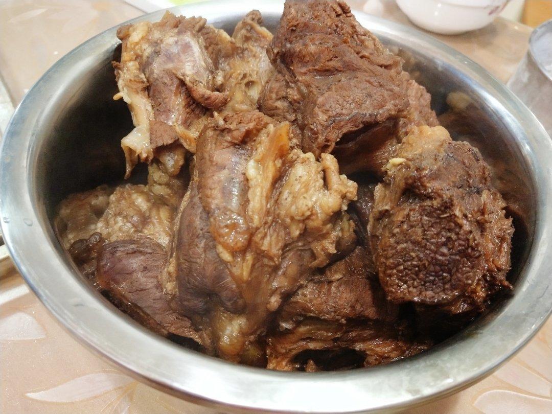 卤牛肉