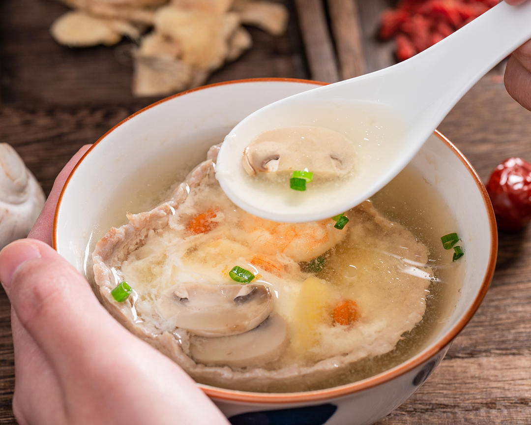 南昌早餐特色"鸡蛋肉饼汤"!的做法