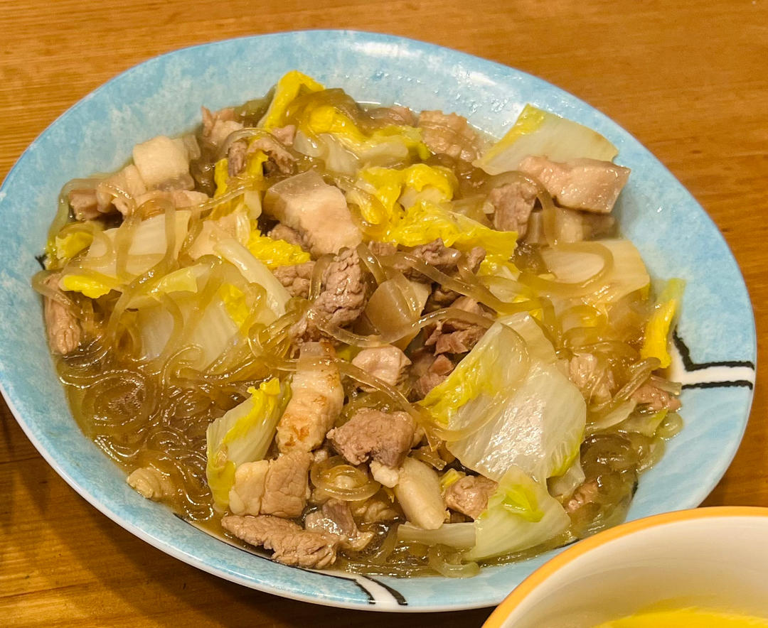 肉丝白菜炖粉丝