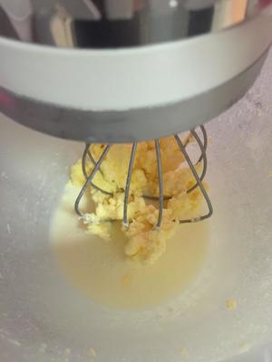 自制纯天然黄油的做法 步骤2