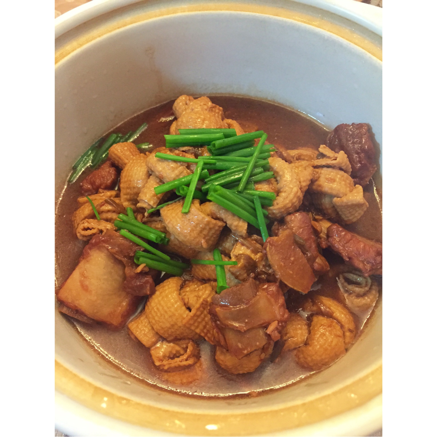 千张结红烧排骨