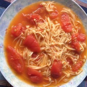 番茄烩金针菇的做法 步骤1