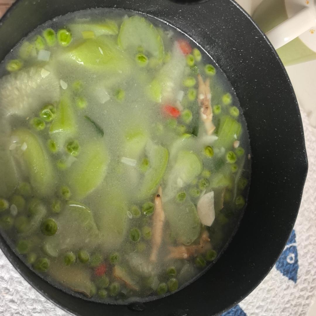 鲜美下饭的汤菜-丝瓜蛏子