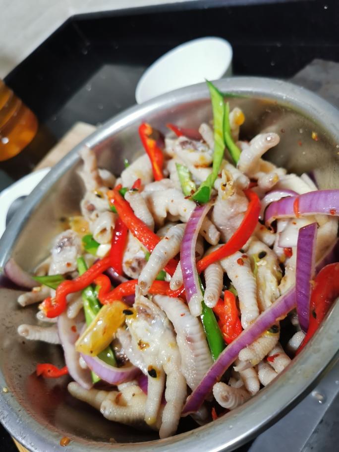 百香果酸辣鸡爪