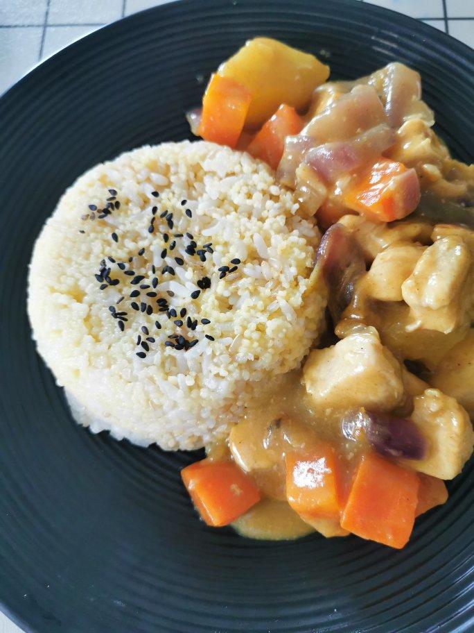 零失败日式咖喱鸡肉饭！！最正宗日本家庭做法！简单又好吃！