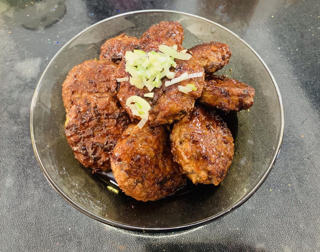 香菇鸡肉小饼