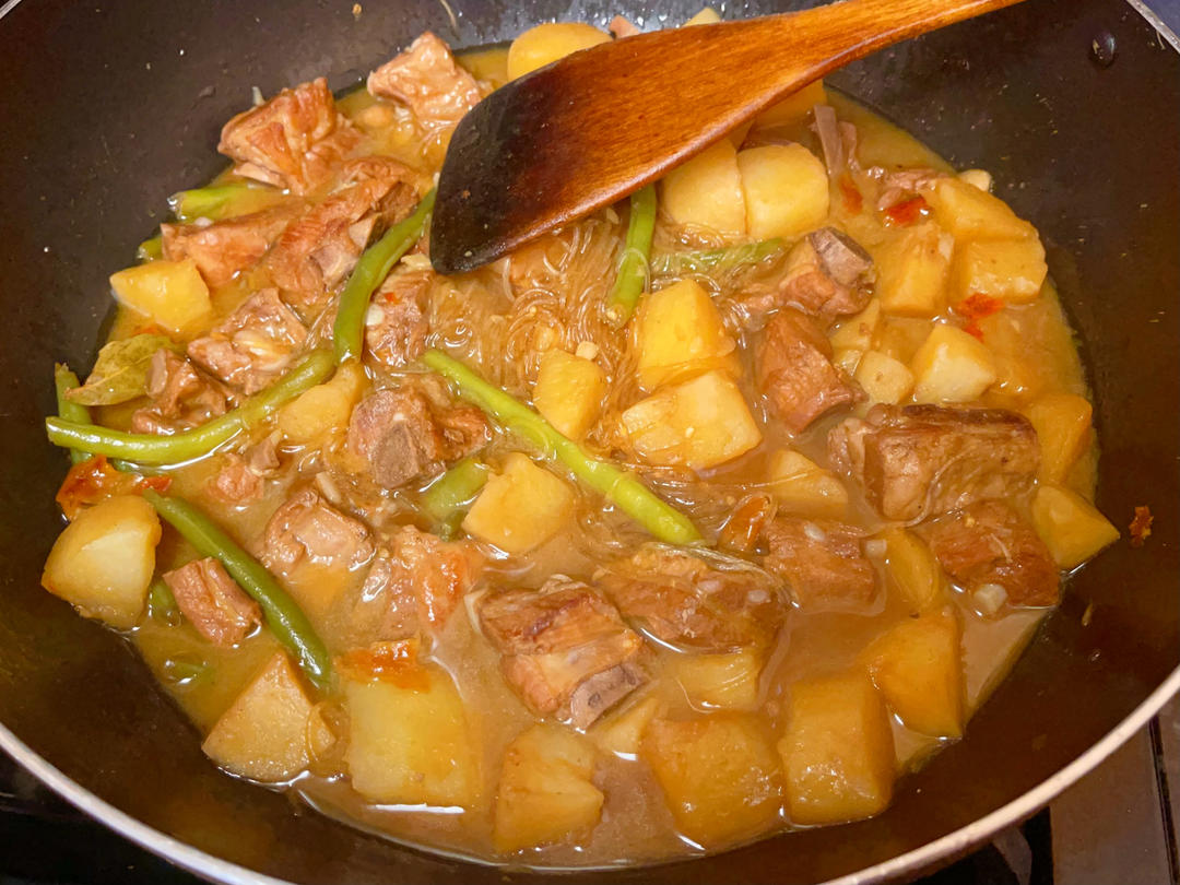 排骨土豆炖粉条