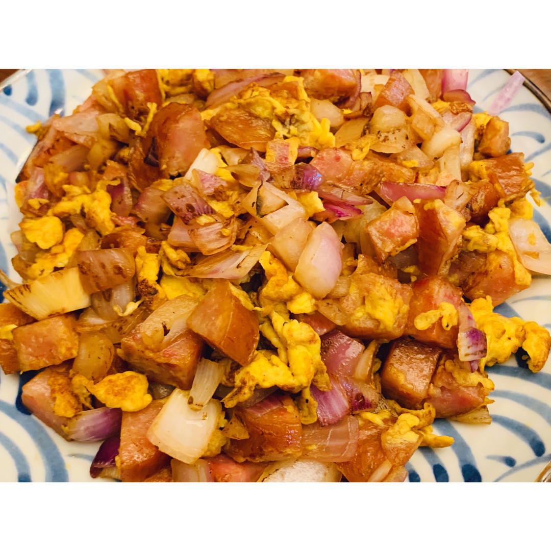 洋葱火腿炒鸡蛋