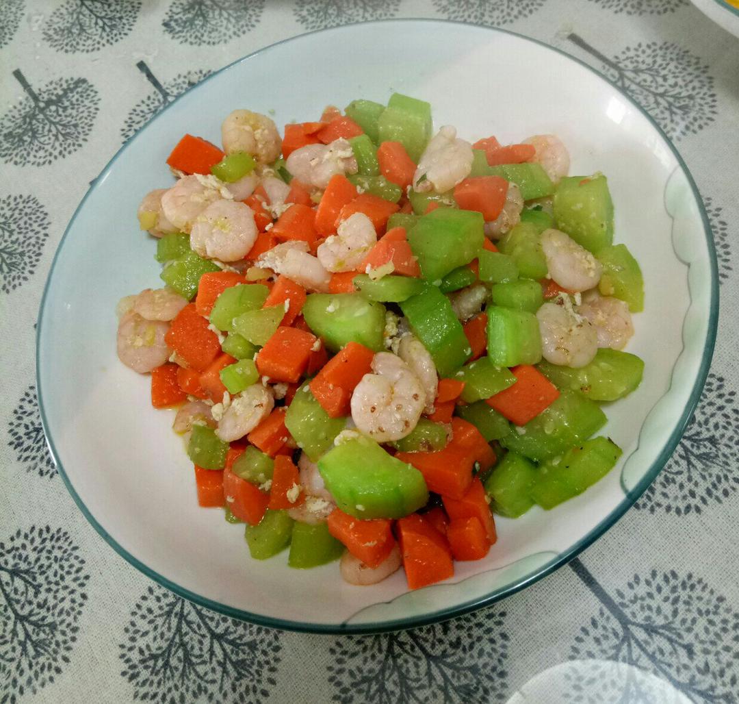 三色炒虾仁