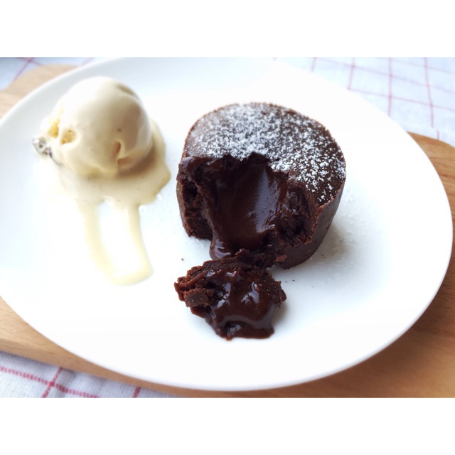 熔岩巧克力蛋糕