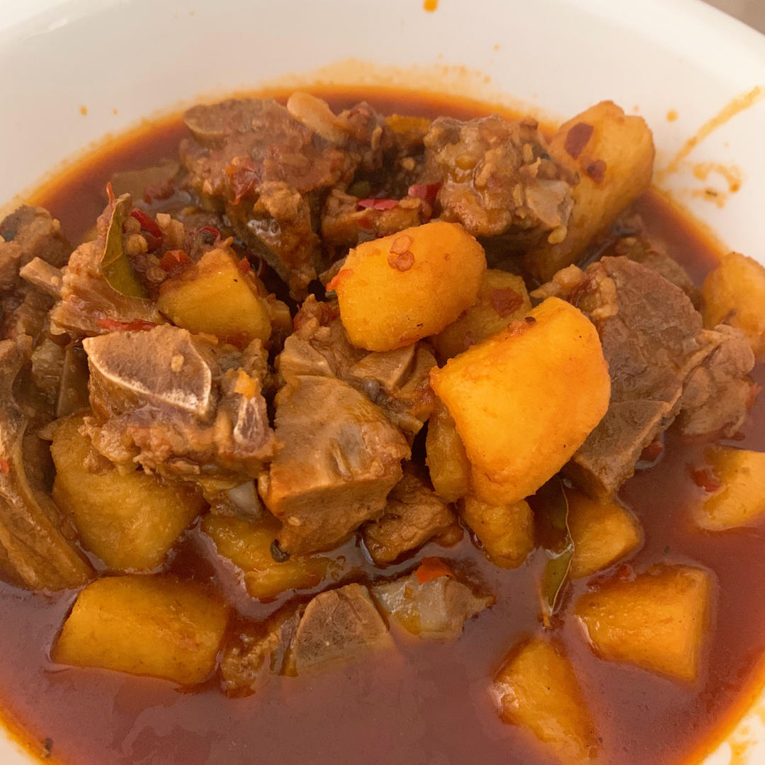 土豆烧排骨