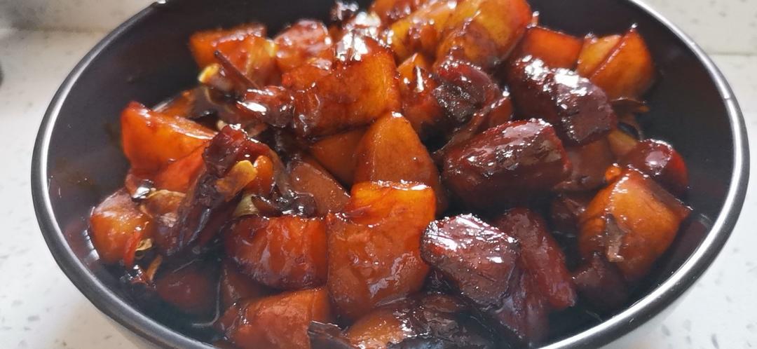 堂妈小厨——小土豆红烧肉