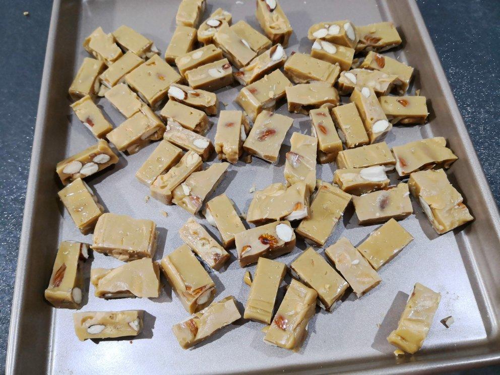 比牛轧糖还要好吃的花生太妃糖（消耗淡奶油）