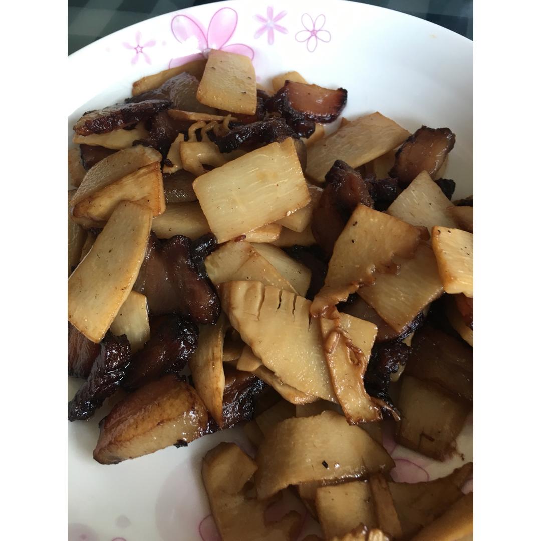 竹笋腊肉