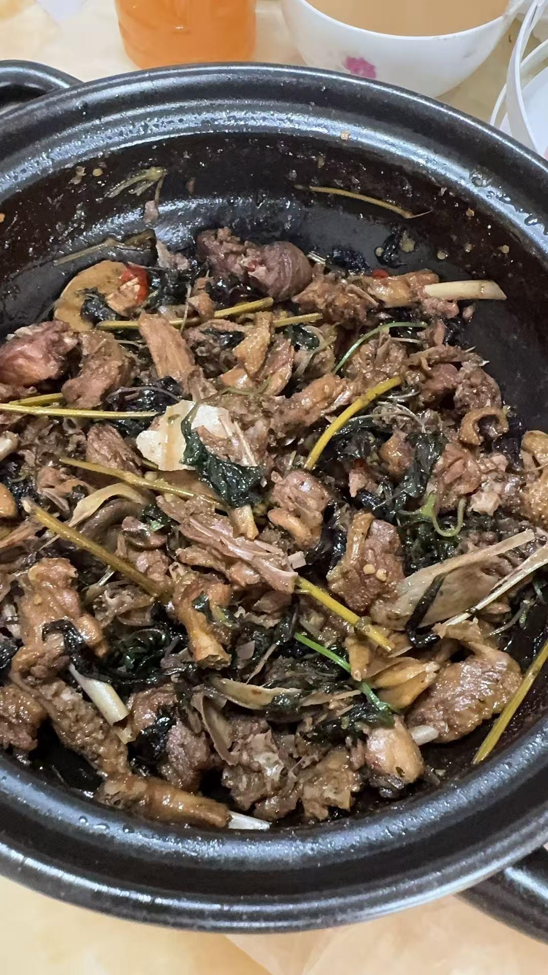 紫苏焖鸭