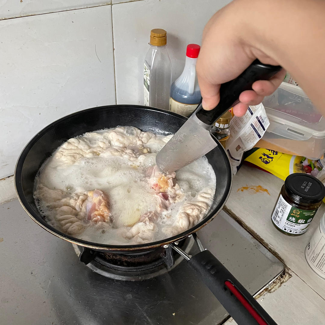 【红烧肘子】（家庭版卤蹄膀）