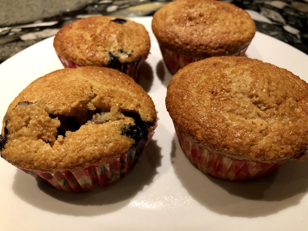 减脂加餐：杏仁燕麦+蓝莓/香蕉muffin的做法