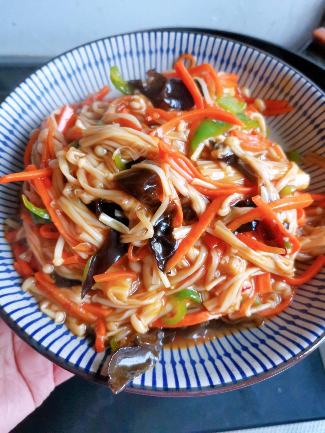 鱼香金针菇