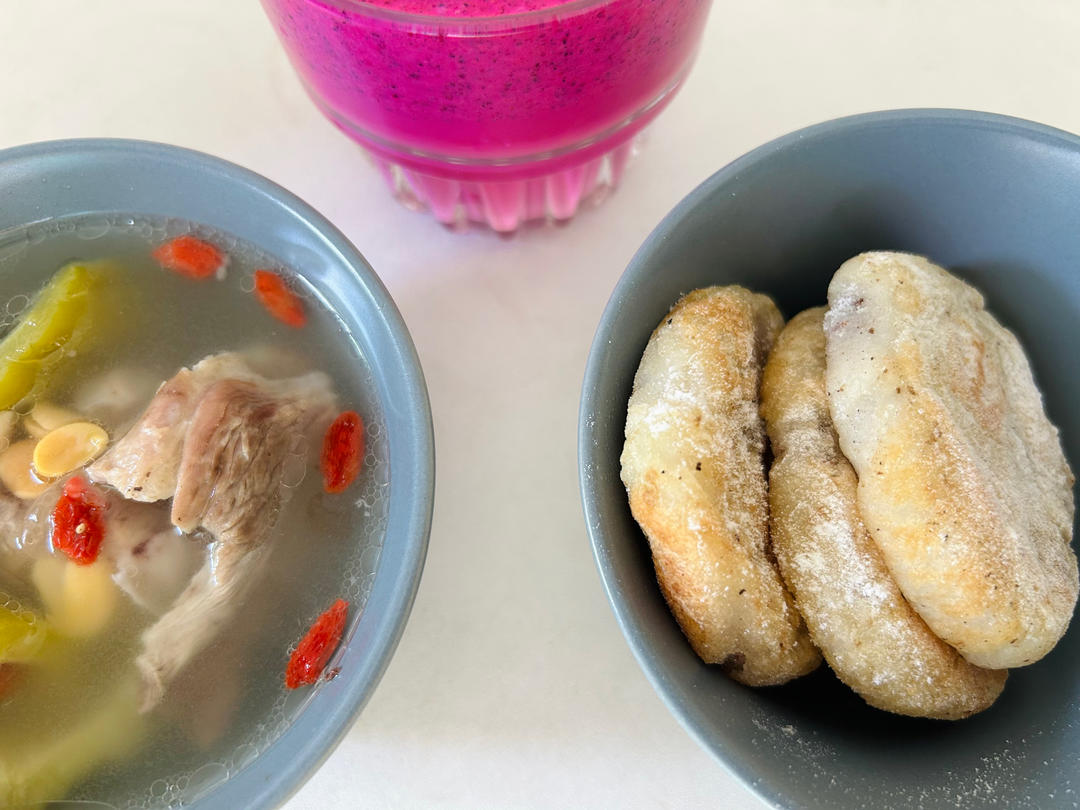猪骨黄豆苦瓜汤