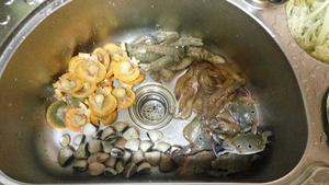 鮮味无敵无水海鮮鍋的做法 步骤1