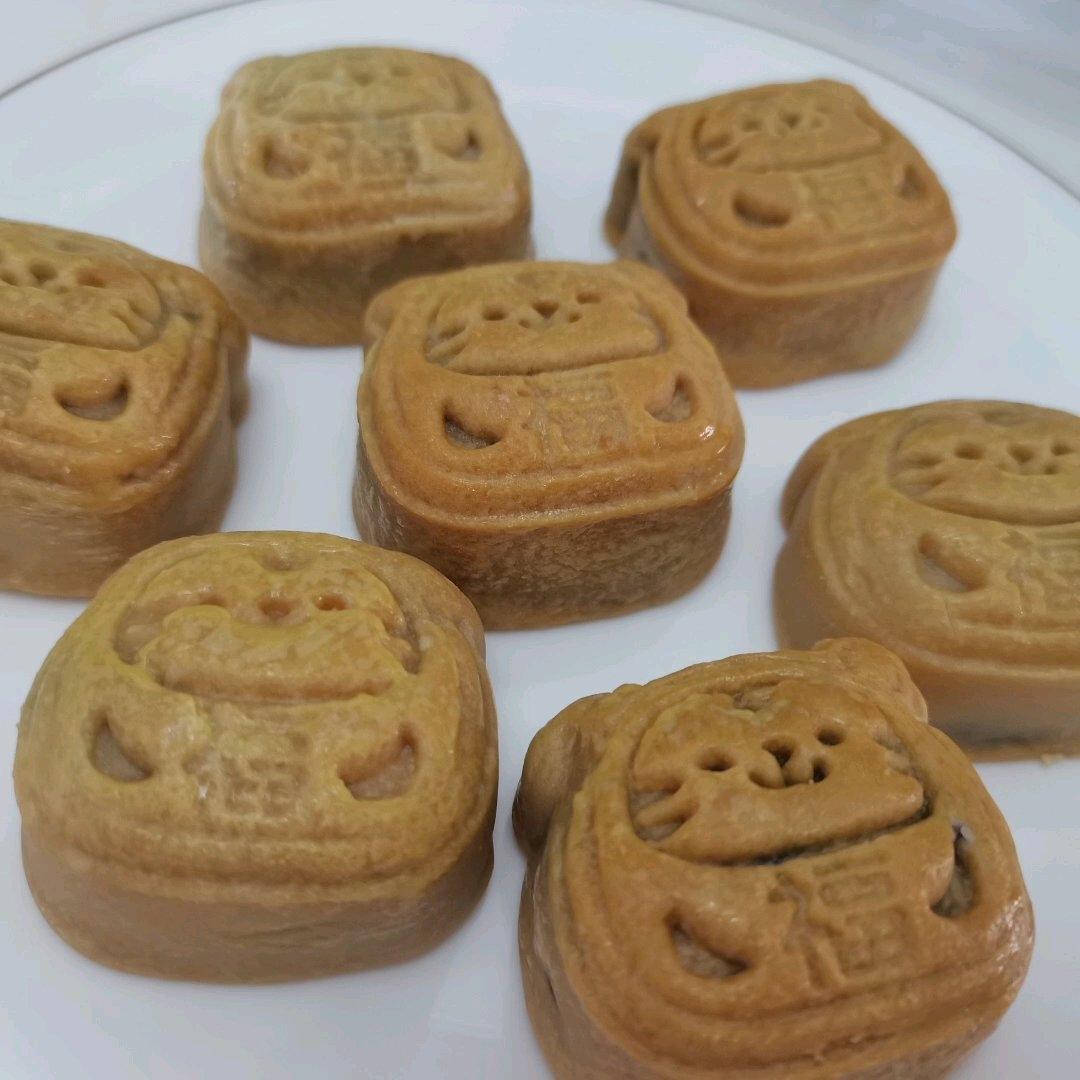广式豆沙蛋黄月饼（步骤超详细，新手适用）