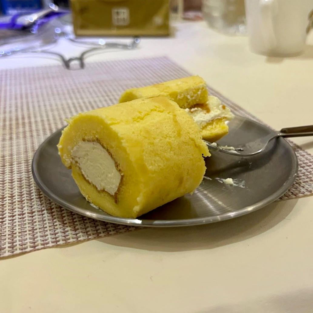 戚风奶油蛋糕卷