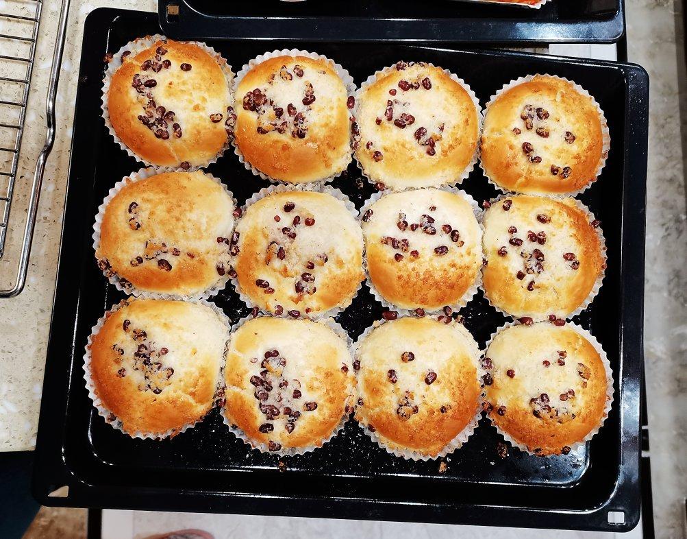 椰蓉蜜豆泡浆面包