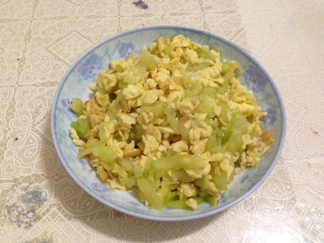 西葫芦（角瓜）炒鸡蛋