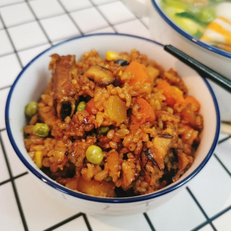 电饭锅排骨焖饭的做法