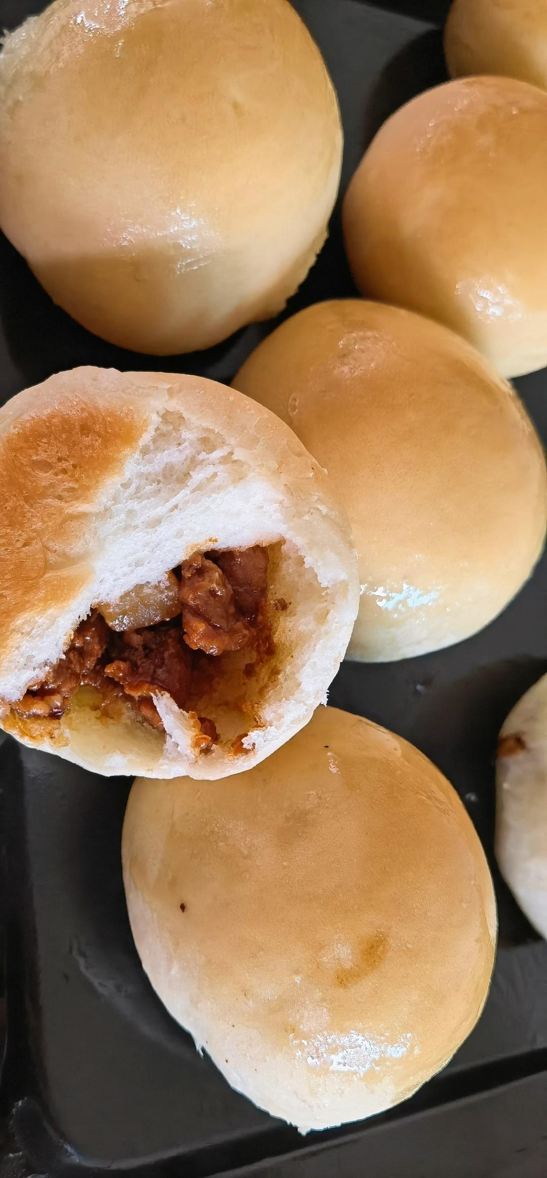 波兰种蜜汁叉烧餐包