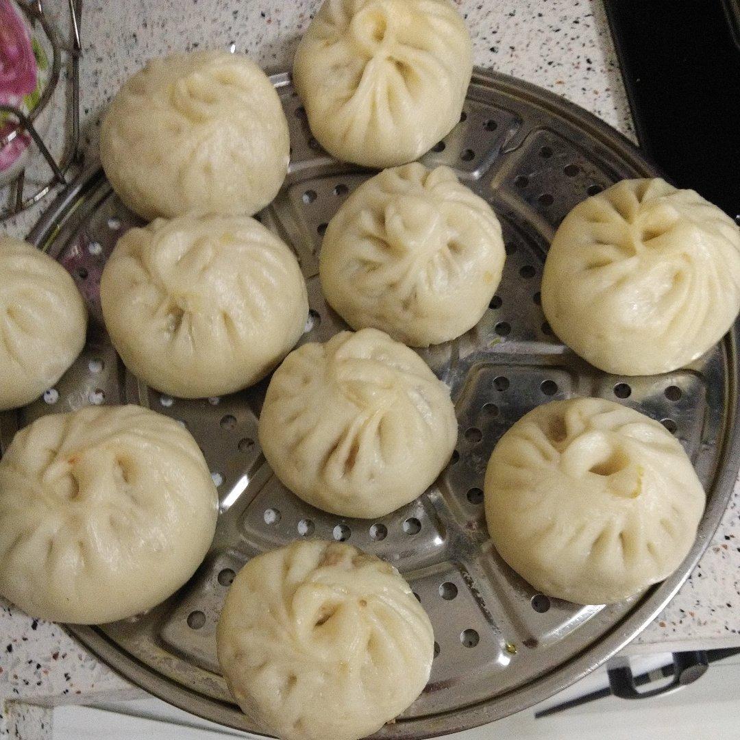 鲜肉包子