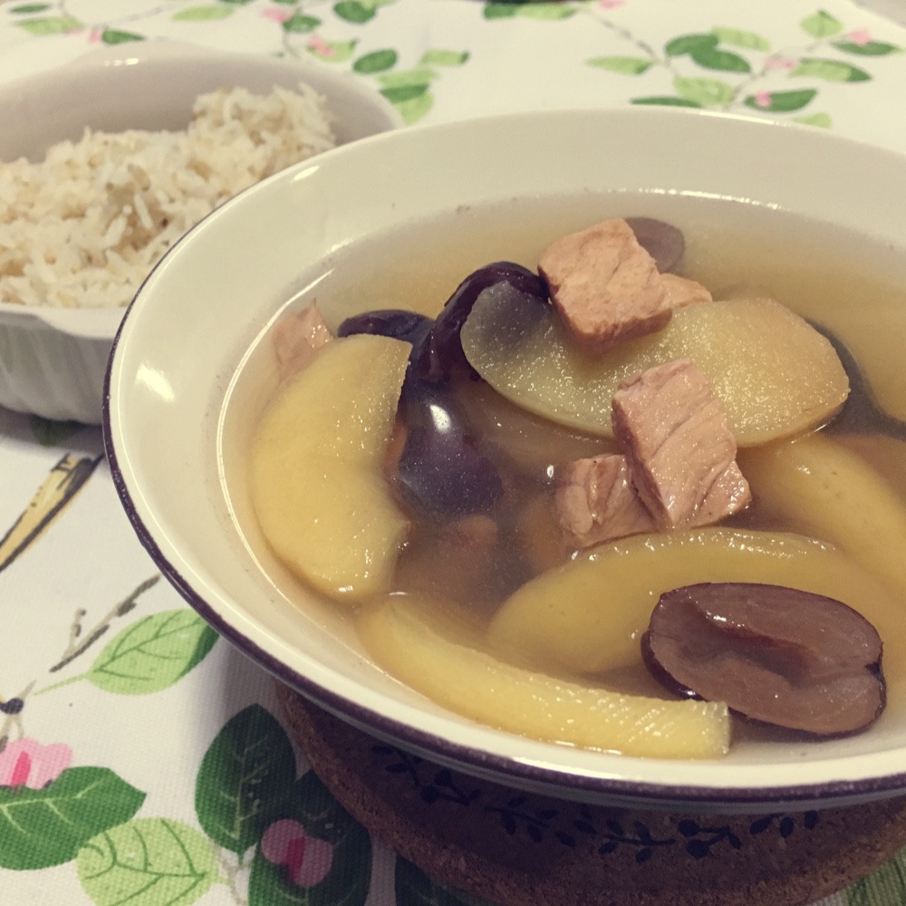 红枣苹果煲瘦肉