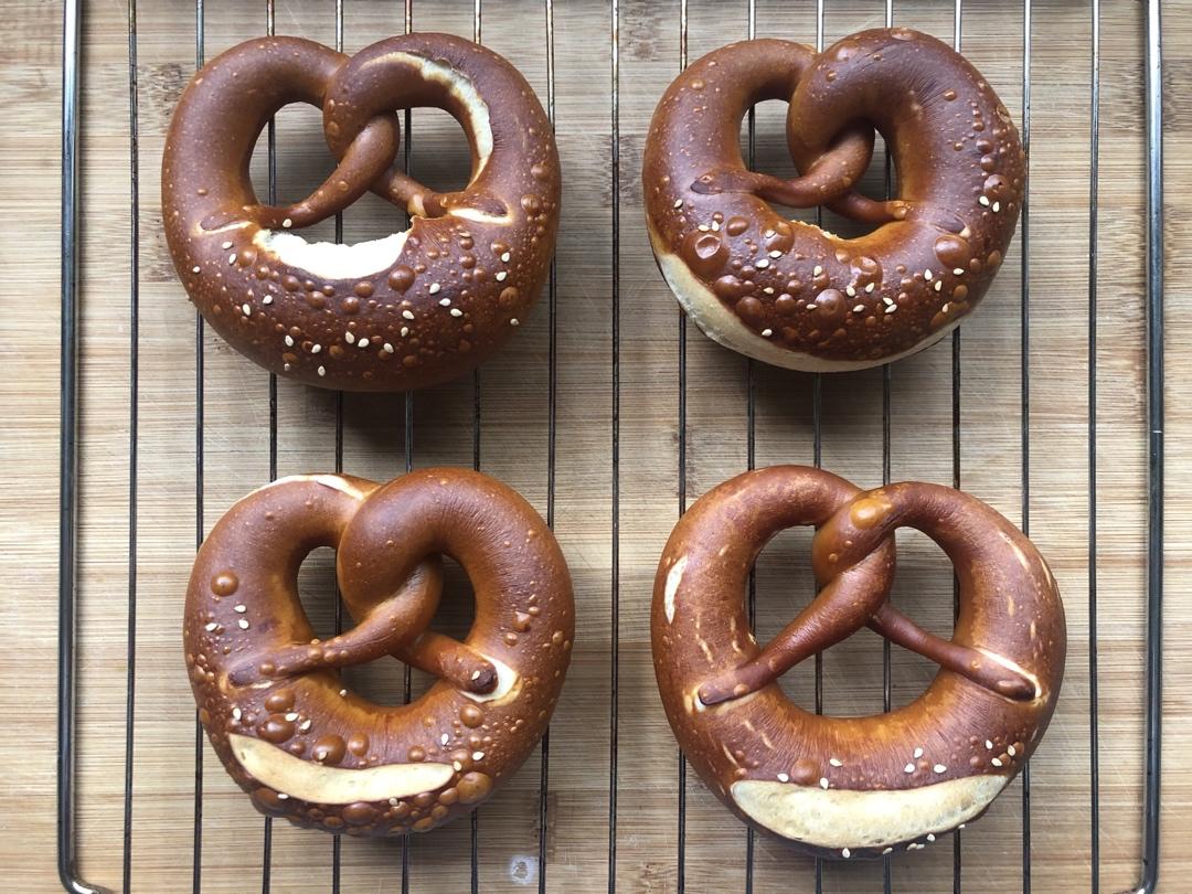 堂妈小厨——碱水面包