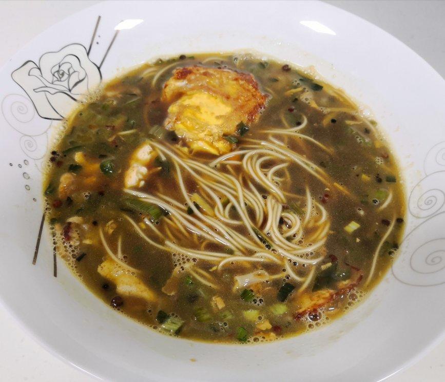 鸡蛋炝锅面