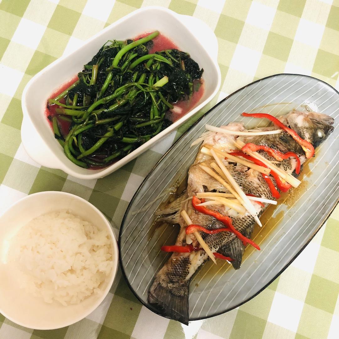 新手零失败的清蒸鲈鱼