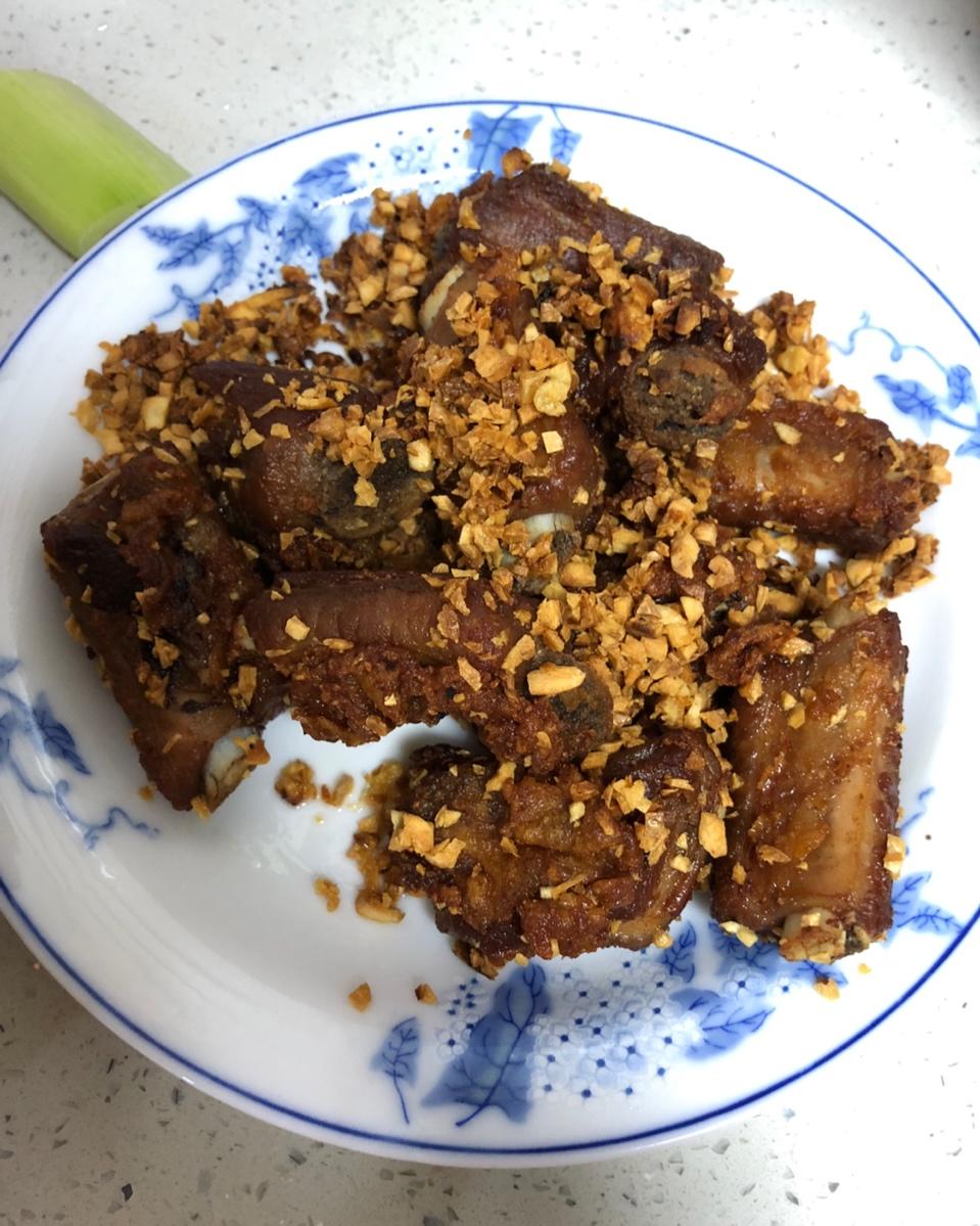 金牌蒜香排骨