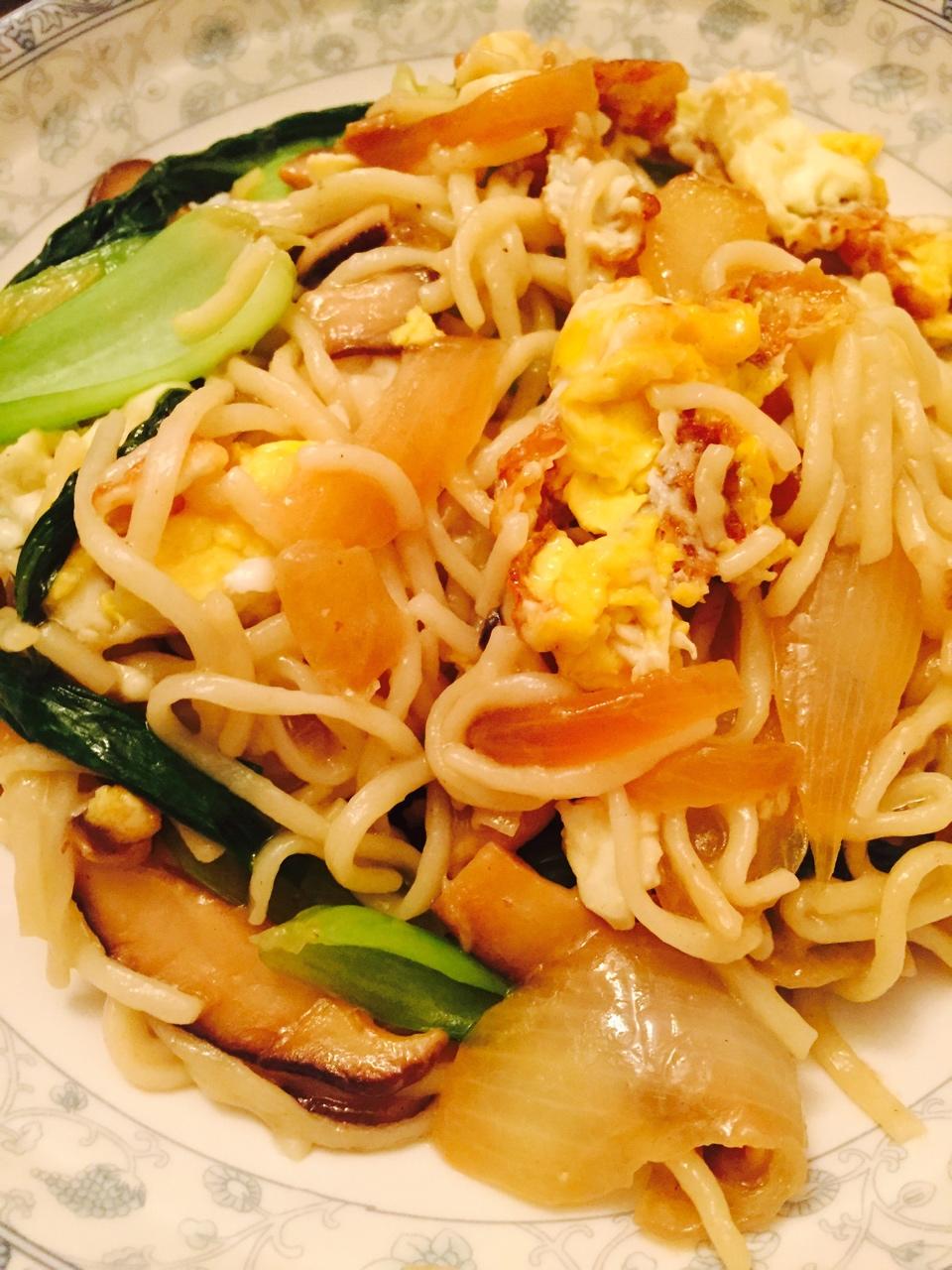 三丝炒面：炒面如何不粘锅