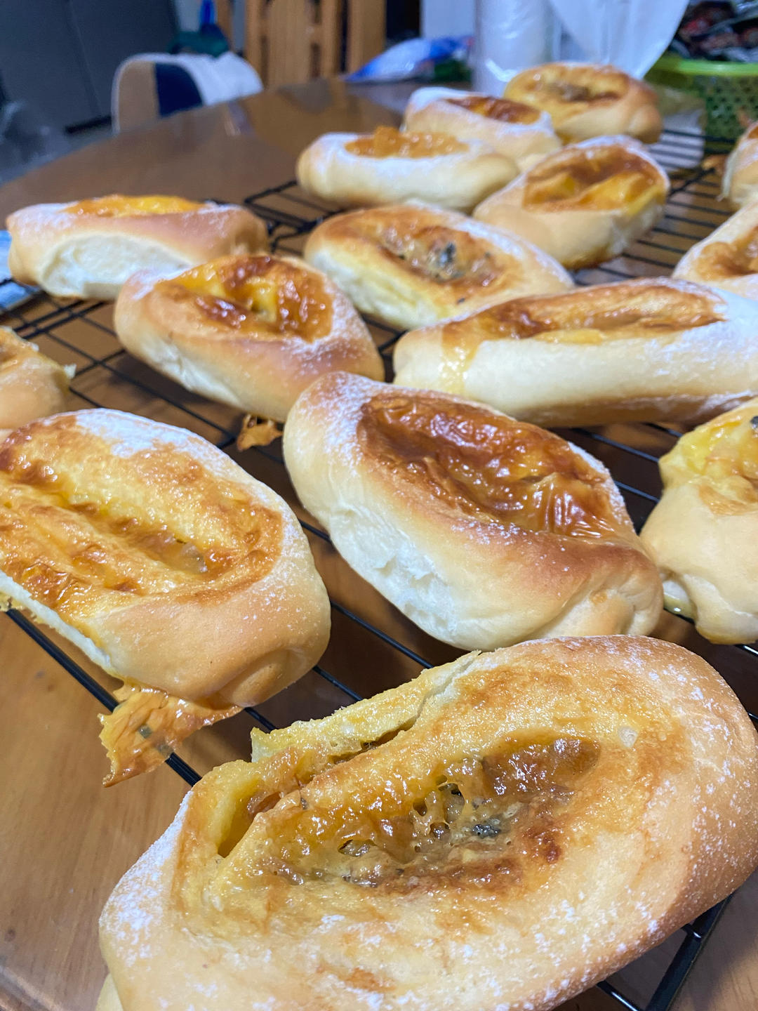 私房爆款的岩烧乳酪面包，原来做法这么简单！