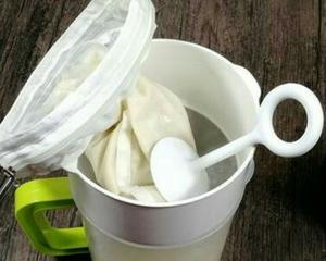 甜滑豆腐花(内酯做法)的做法 步骤2