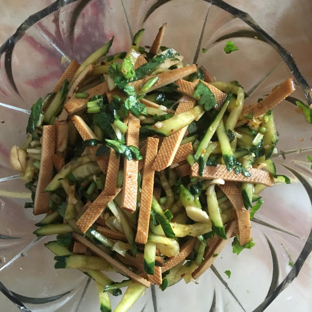大厨级通用凉拌菜调料黄金比例，简单好记