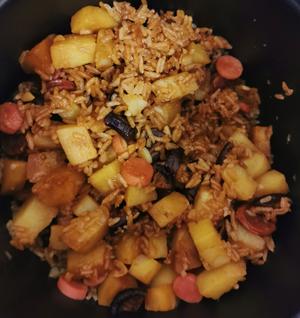 香肠土豆香菇焖饭-好吃易做~的做法 步骤7