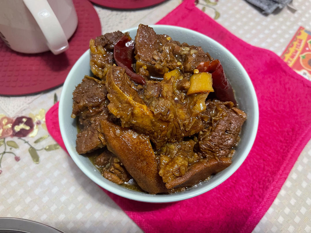 番茄炖带骨牛腩—Staub珐琅铸铁锅
