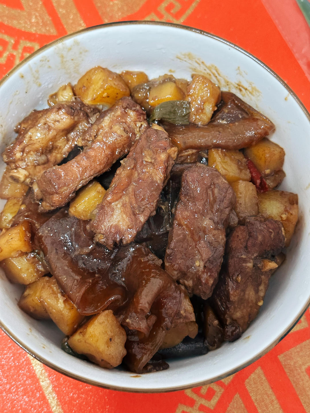 土豆炖排骨
