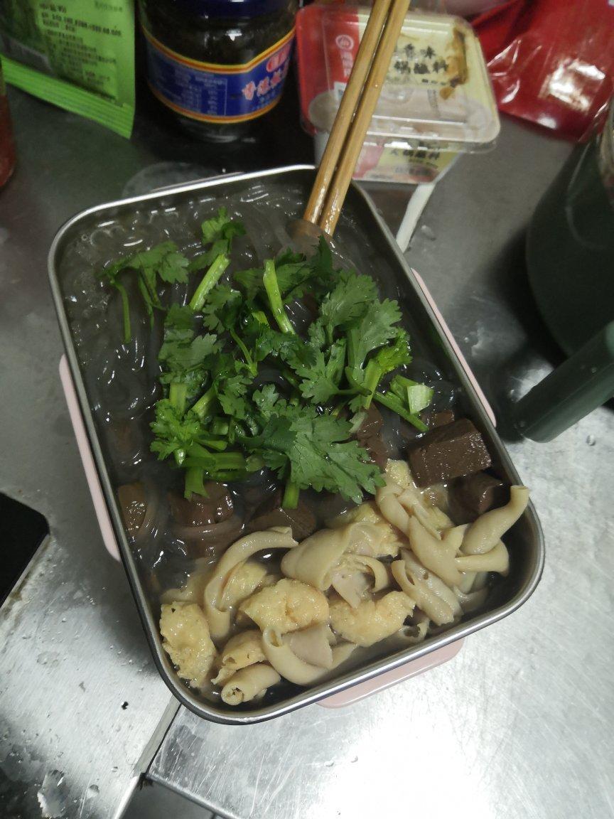 南京鸭血粉丝汤