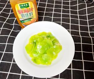 凉拌蒜香鸡汁莴笋丝——太太乐鲜鸡汁的做法 步骤11