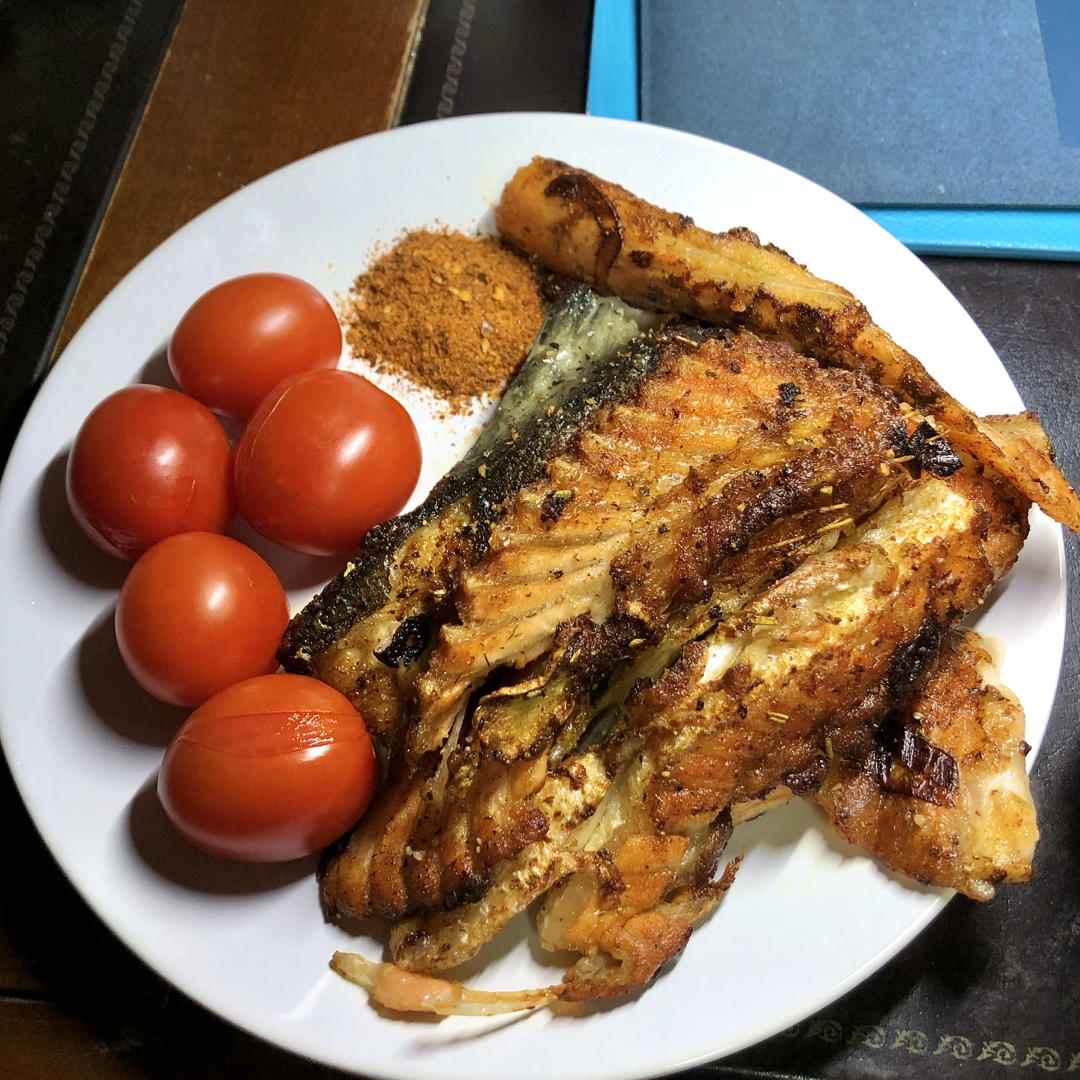 香煎三文鱼骨